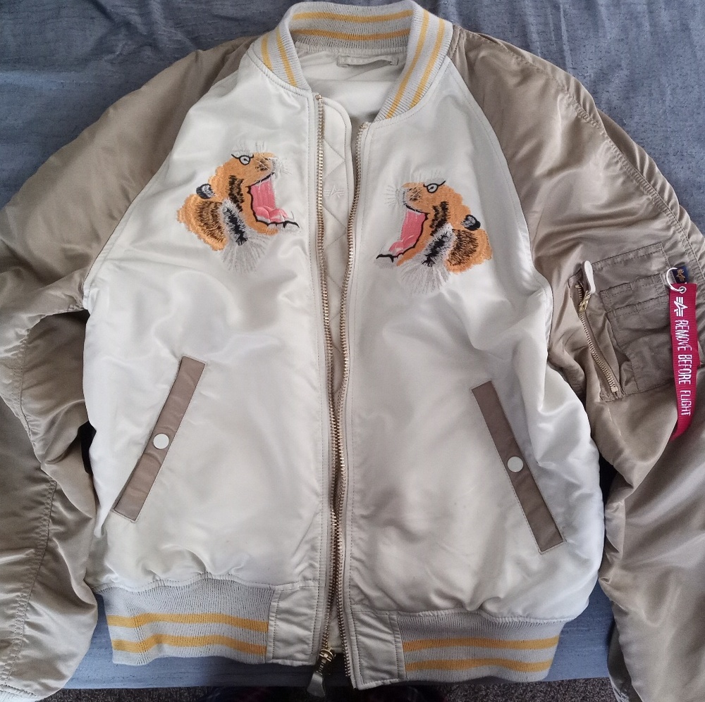 Alpha industries 🐅 bomber jacket